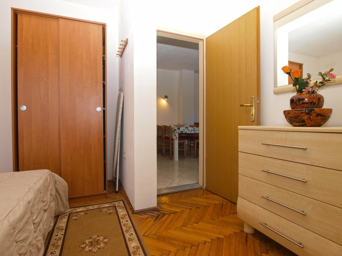 Apartments Mladen 1588 Pula Exterior photo