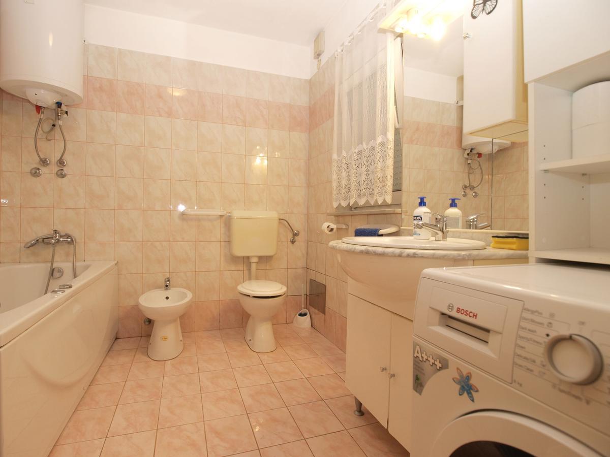 Apartments Mladen 1588 Pula Exterior photo